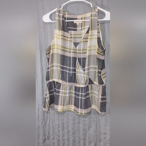 The‎ Loft Outlet Nursing tank top L pink and grey plaid easy snap front